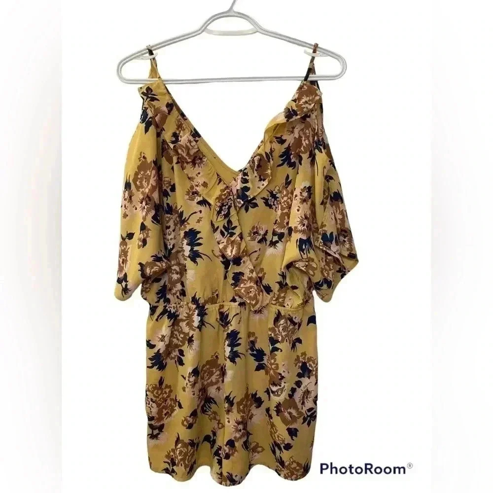 LOVE Tree Yellow Floral Short Summer Romper